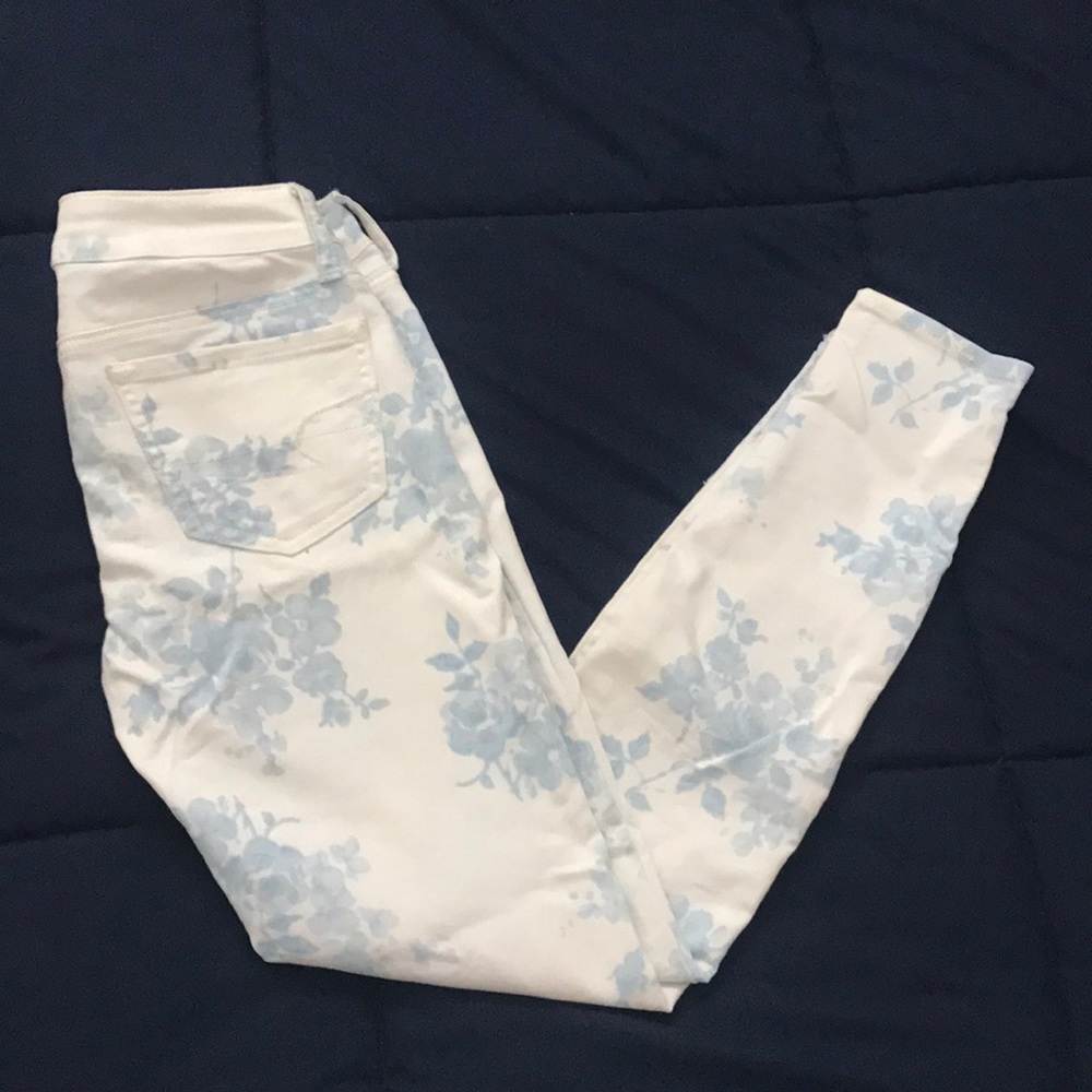 American Eagle Print Jeans
